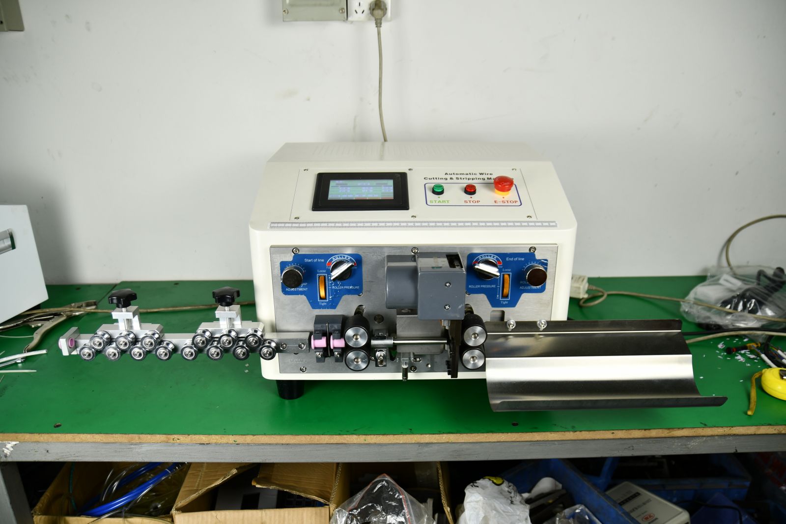 Máy Cắt Tuốt Dây Điện Đa Lõi HS-BX905-1